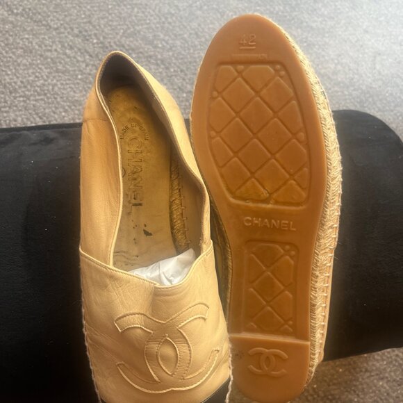 Chanel- CC Capped toe Leather Espadrille - Size 42 - Picture 3 of 7